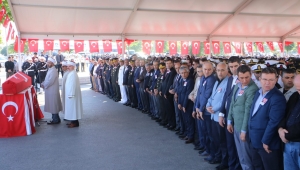 Şehit polis memuru Kartal dualarla uğurlandı