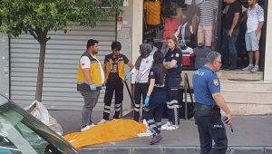 VİDEO HABER/ Esenler'de Cinnet Geciren Baba Önce Eşini Öldürdü Sonra Çocukları Bıcakla Yaraladı Ardından İntihar Etti