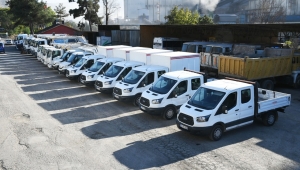 Karabük Belediyesi Hizmet Birimlerinde 3 Yıl Boyunca Görev Yapacak 74 Sıfır Araç Hizmete Alındı