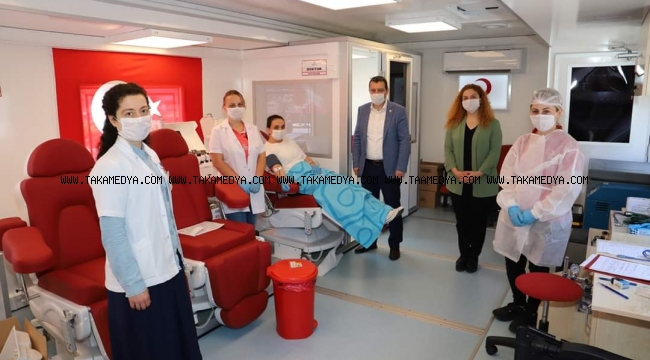 Trabzon'da Dr. Nihal Tüfek Plazma Bağışında Bulundu