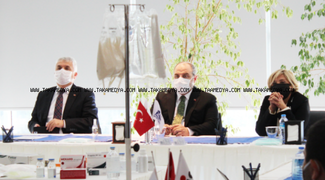 Sanayi ve Teknoloji Bakanı Mustafa Varank Polifarma’yı Ziyaret Etti