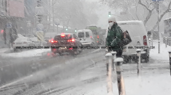 İstanbul'a Kar Gerimi Dönüyor