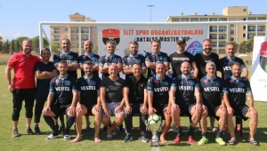 Türkiye'nin en büyüğü Maçka Belediyesi Veteranlar Takım