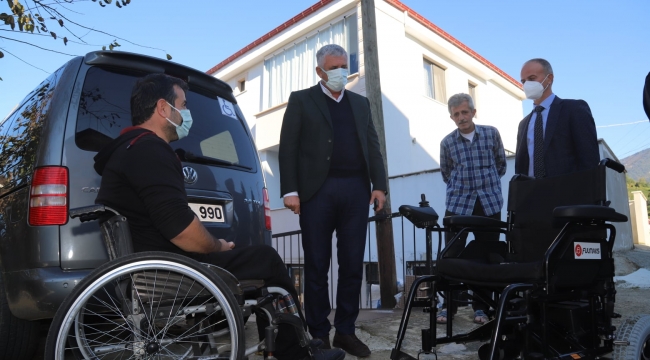 Başkan Sarıalioğlu'ndan engellilerin yüzünü güldüren sürpriz 