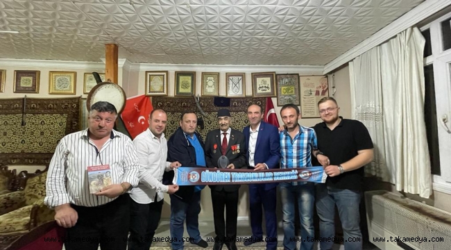 Güngören Trabzonlular Derneği Muharip Kore Gazisi Erzurum'lu Ahmet Dayı'yı ziyaret etti