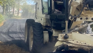 Of Belediyesi sıcak asfalt çalışmalarına tam gaz devam ediyor
