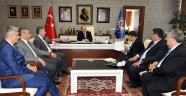 Akdeniz Belediyeler Birliği’nden Başkan Gümrükçüoğlu’na ziyaret