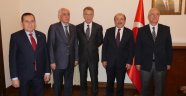 Başkan Gümrükçüğoğlu, Trabzonspor yönetimini kabul etti