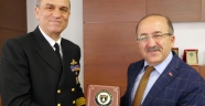 Başkan Gümrükçüoğlu, deniz komutanlarını kabul etti