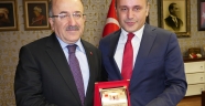 Başkan Gümrükçüoğlu KKTC Karadeniz Kültür Derneği heyetini kabul etti