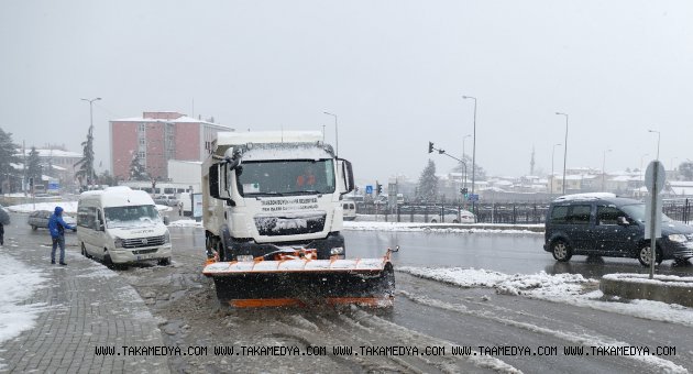 Trabzon’da kar yağışı devam ediyor